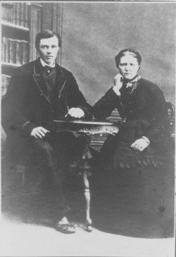 Gårdejer Lorenz Hansen.
Født 2.2.1848 i Hårlev.
Medlem af sognerådet 1.1.1901 - 31.12.1903