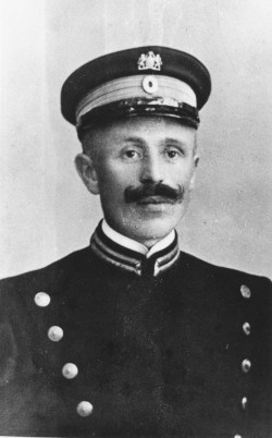 Landbetjent Harplod.
Portrætfoto fra 1918.