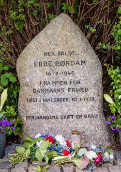 Mindesten for Ebbe Rørdam. Foto Robert Hendel