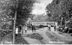 Brøndbyvester Rytterskole - Rosenåen løber ude til venstre i billedet ca. 1911