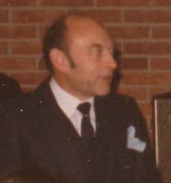 Harry Schultz ved 40 års jubilæet i Hvidovre Badminton og Tennis Klub 1974