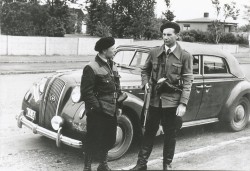 Leder af Hvidovrekompagniet Svenning Petersen og Helge Wiese, 1945.