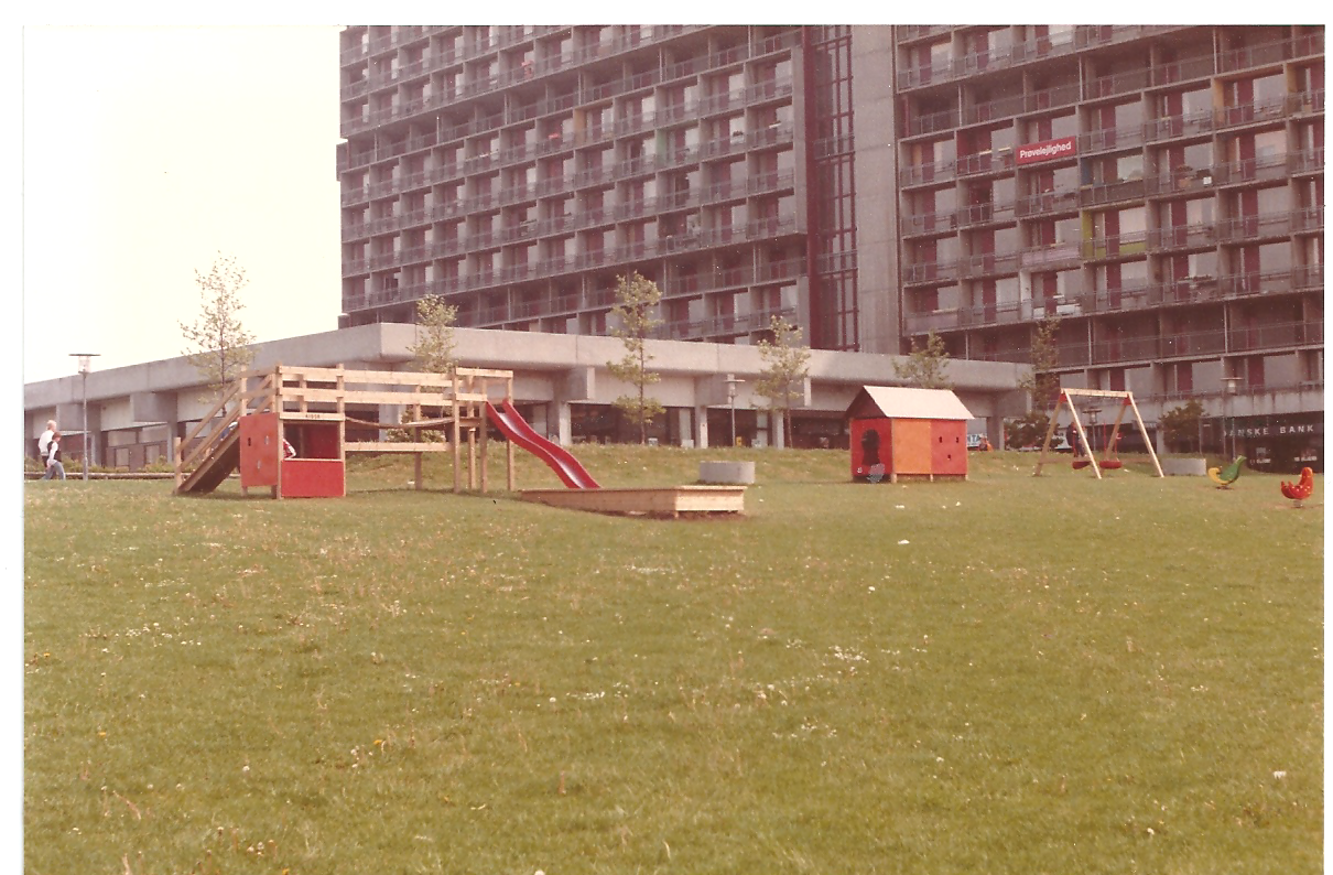 Legeplads og Byparken 1984.